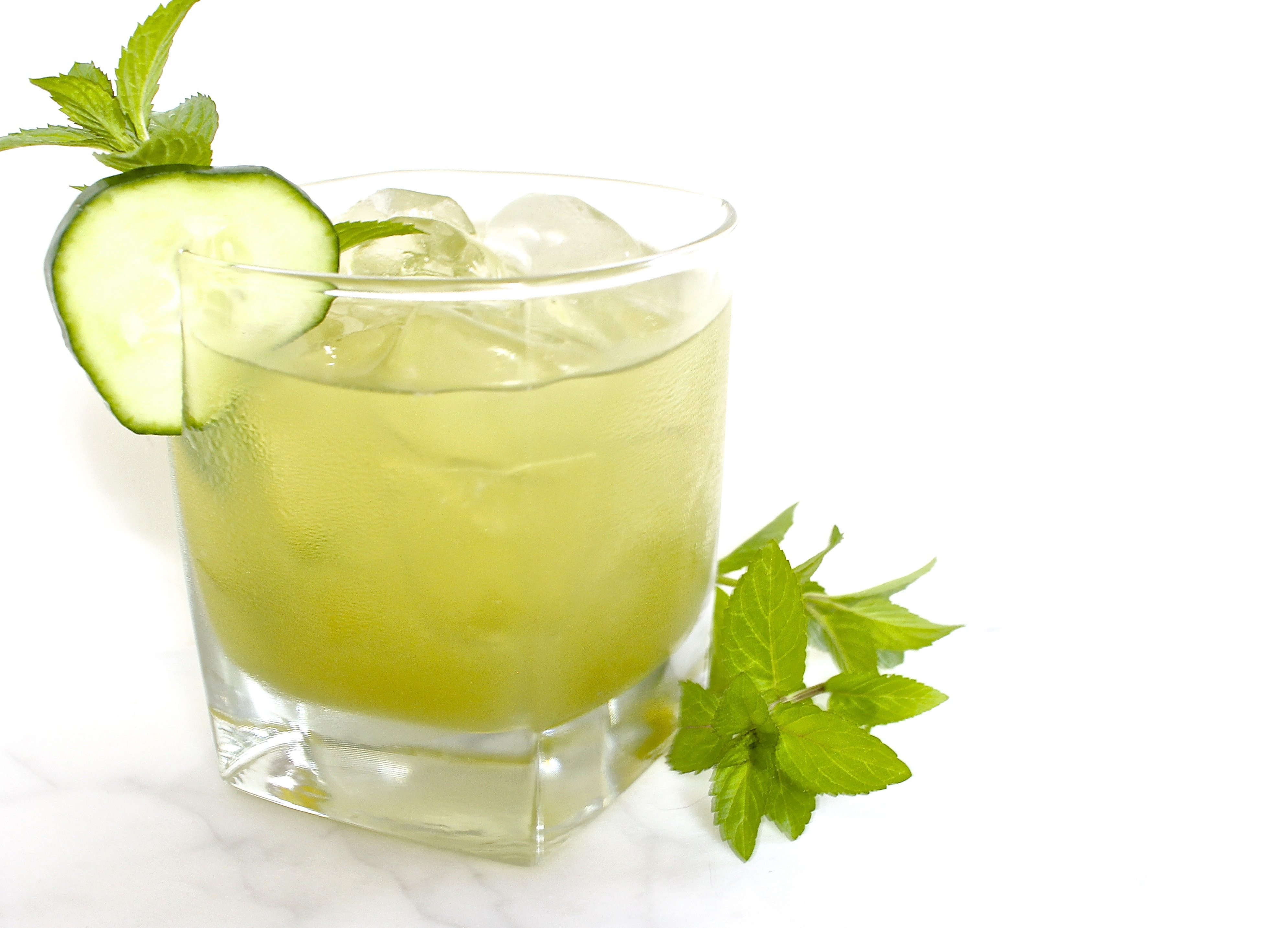 Cucumber Mint Cocktail Recipe | The Good Eats Company