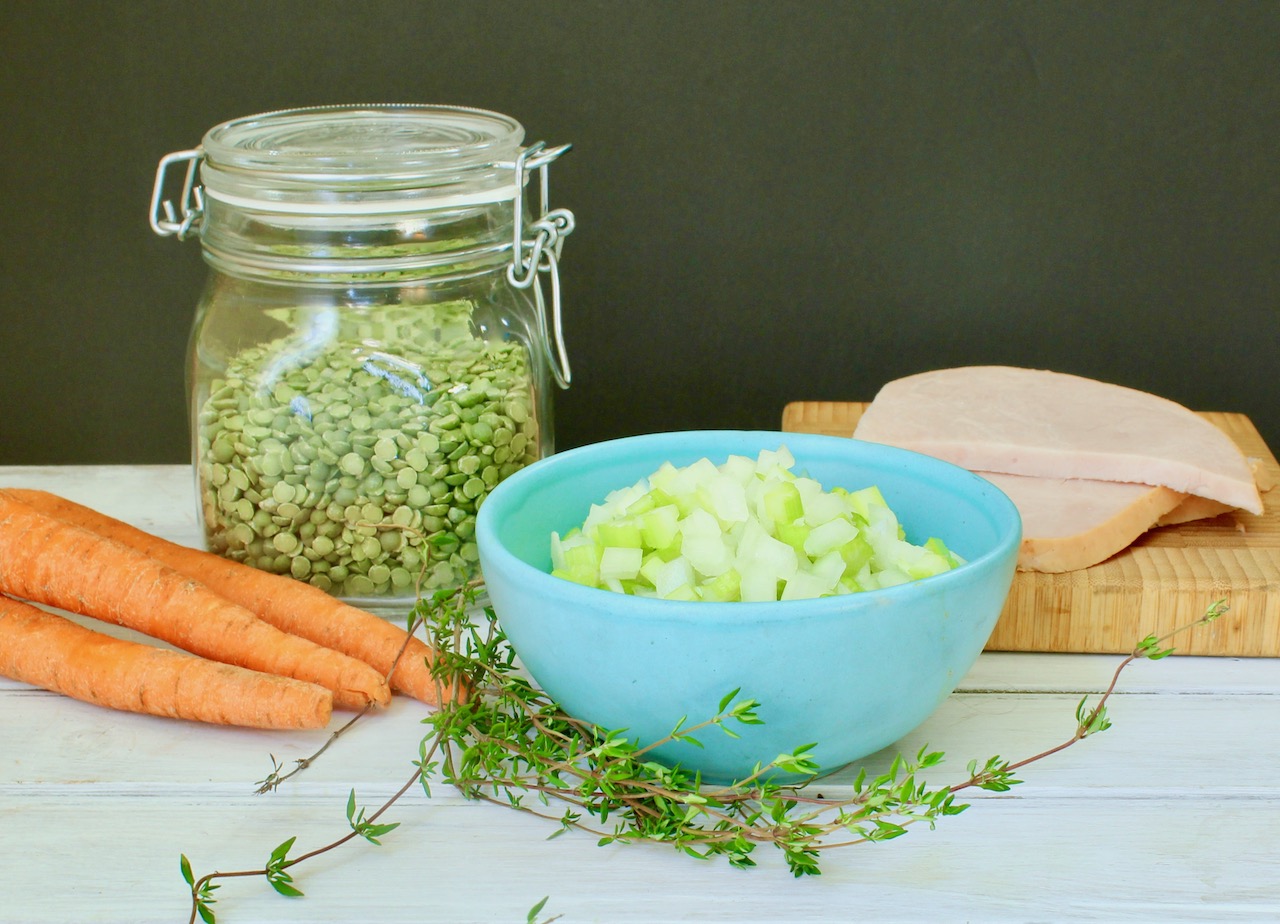 ingredients for smoked turkey split pea soup
