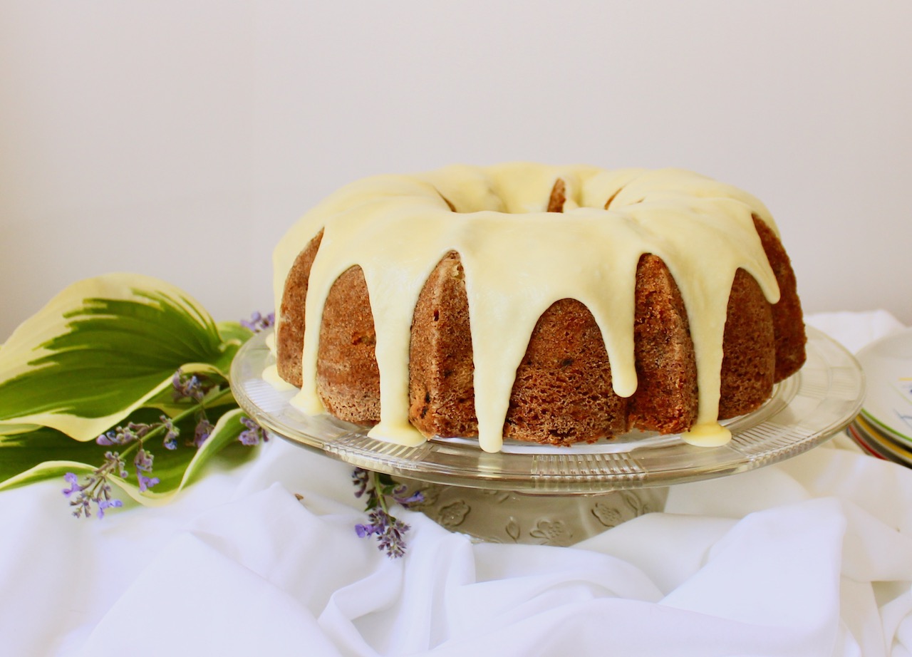 whole rhubarb poppyseed cake