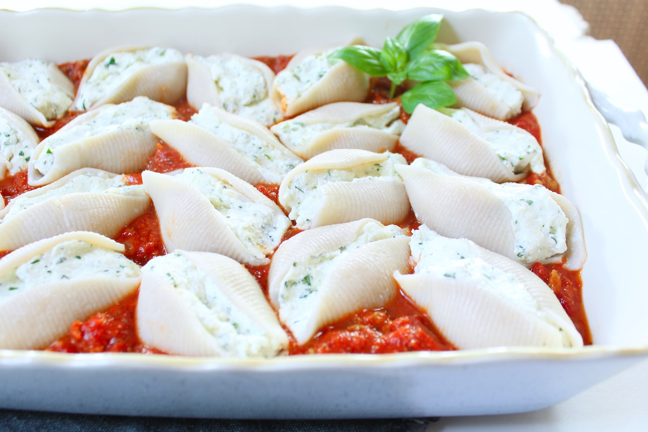 extreme closeup of stuffed shells